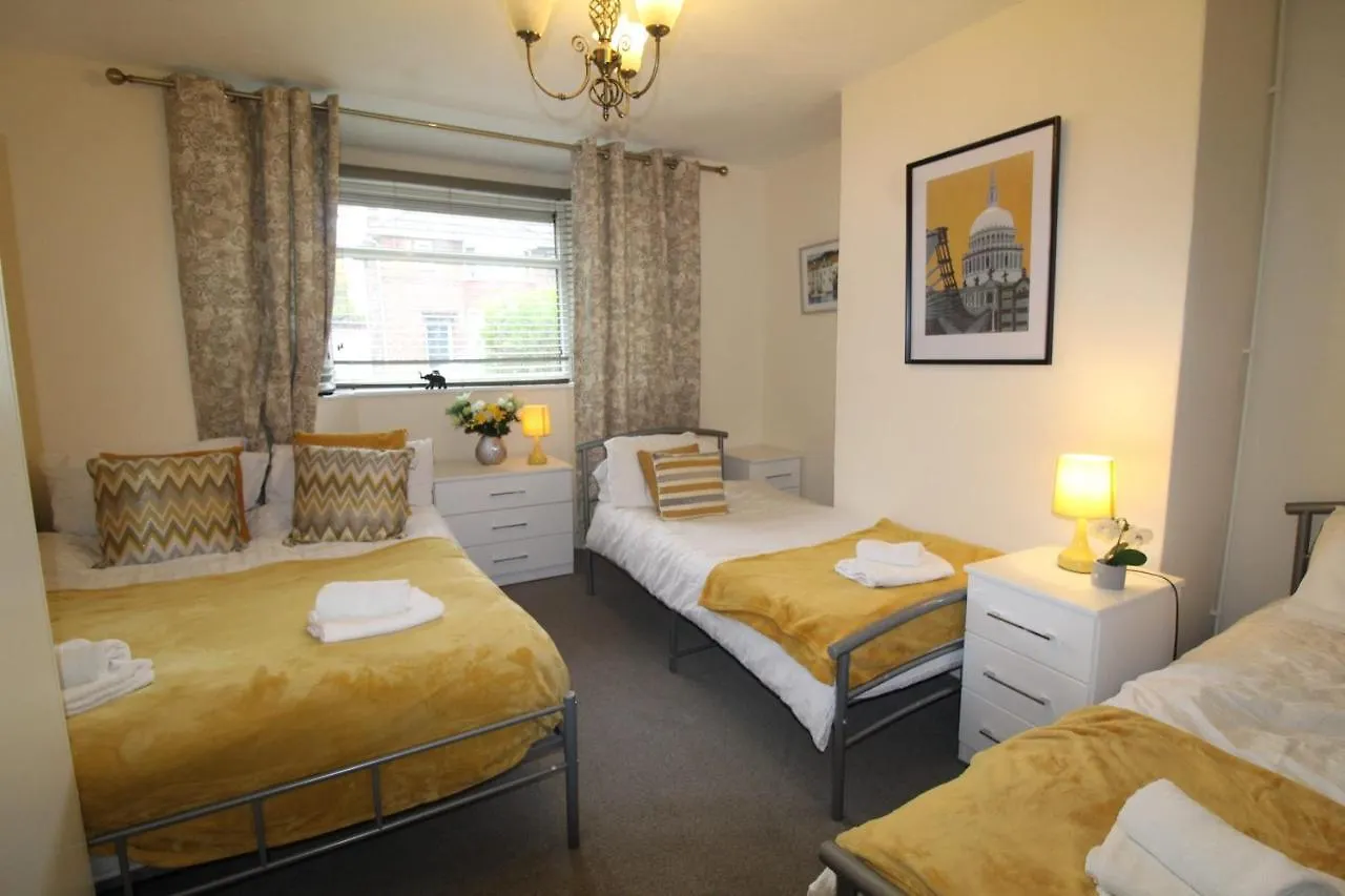 Villa Clifton House Woodhouse  Casa vacanze